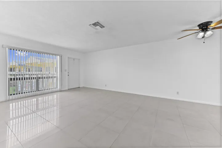 08 Living room 03
