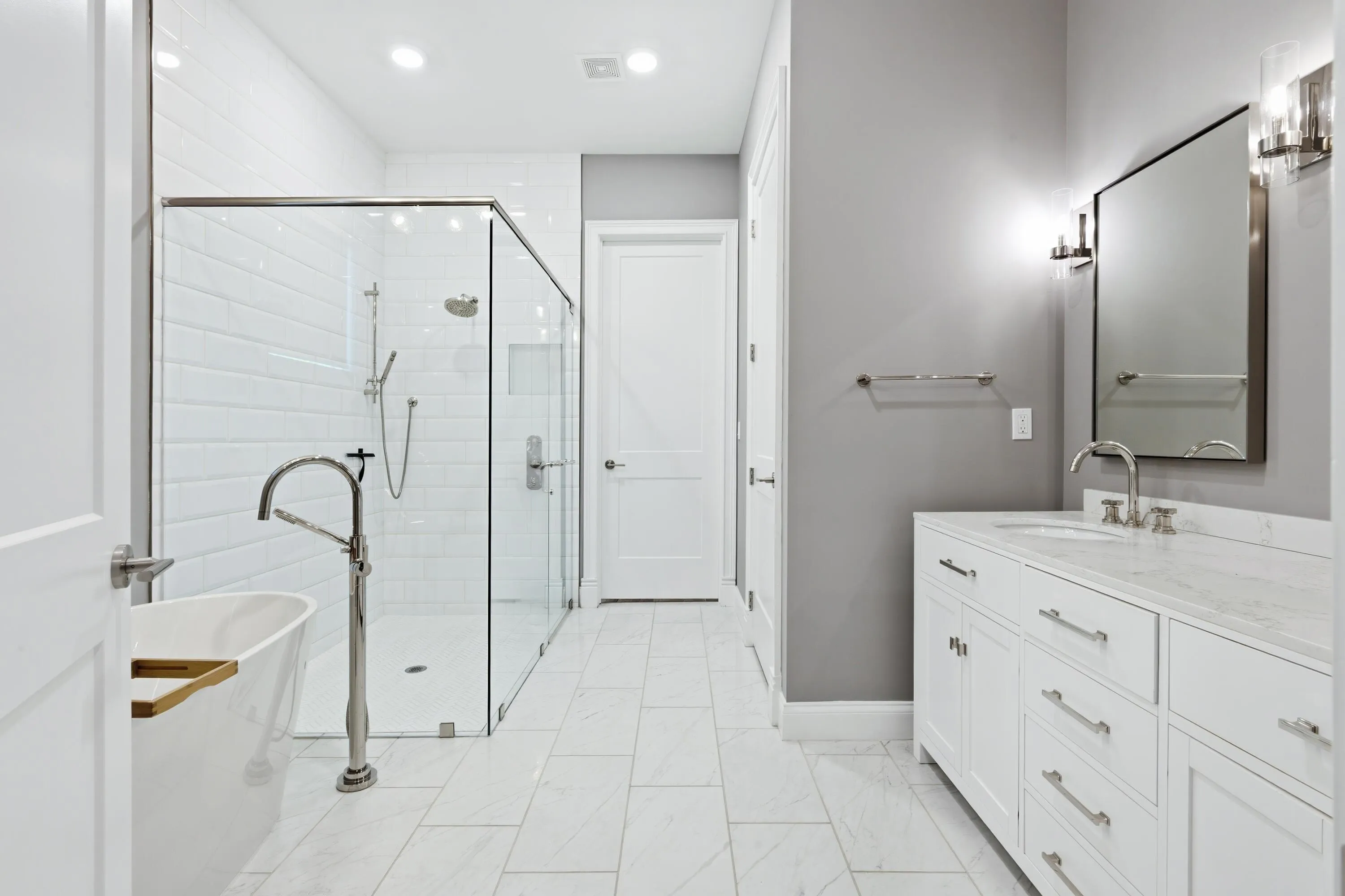 PRIMARY BATHROOM