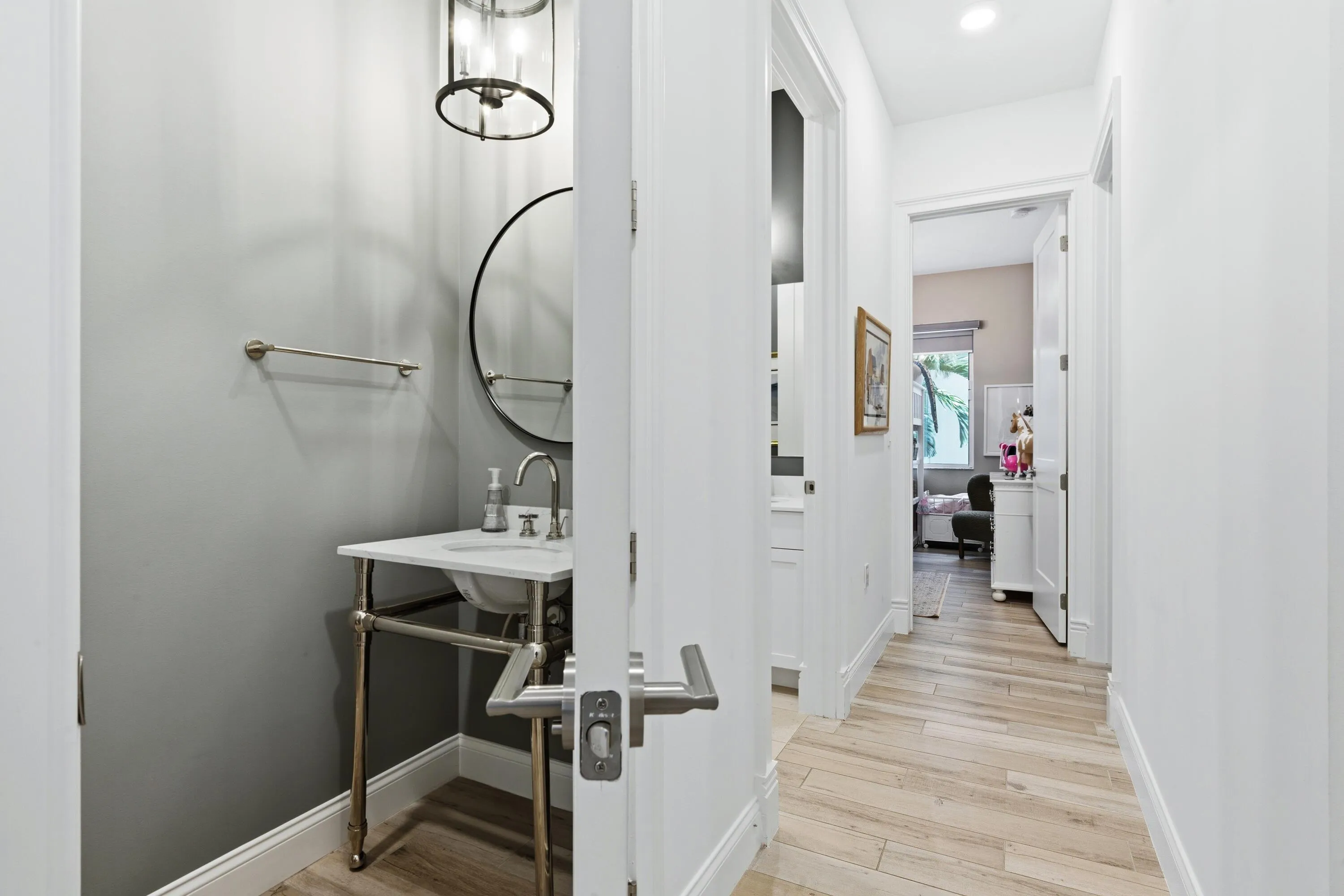 POWDER ROOM