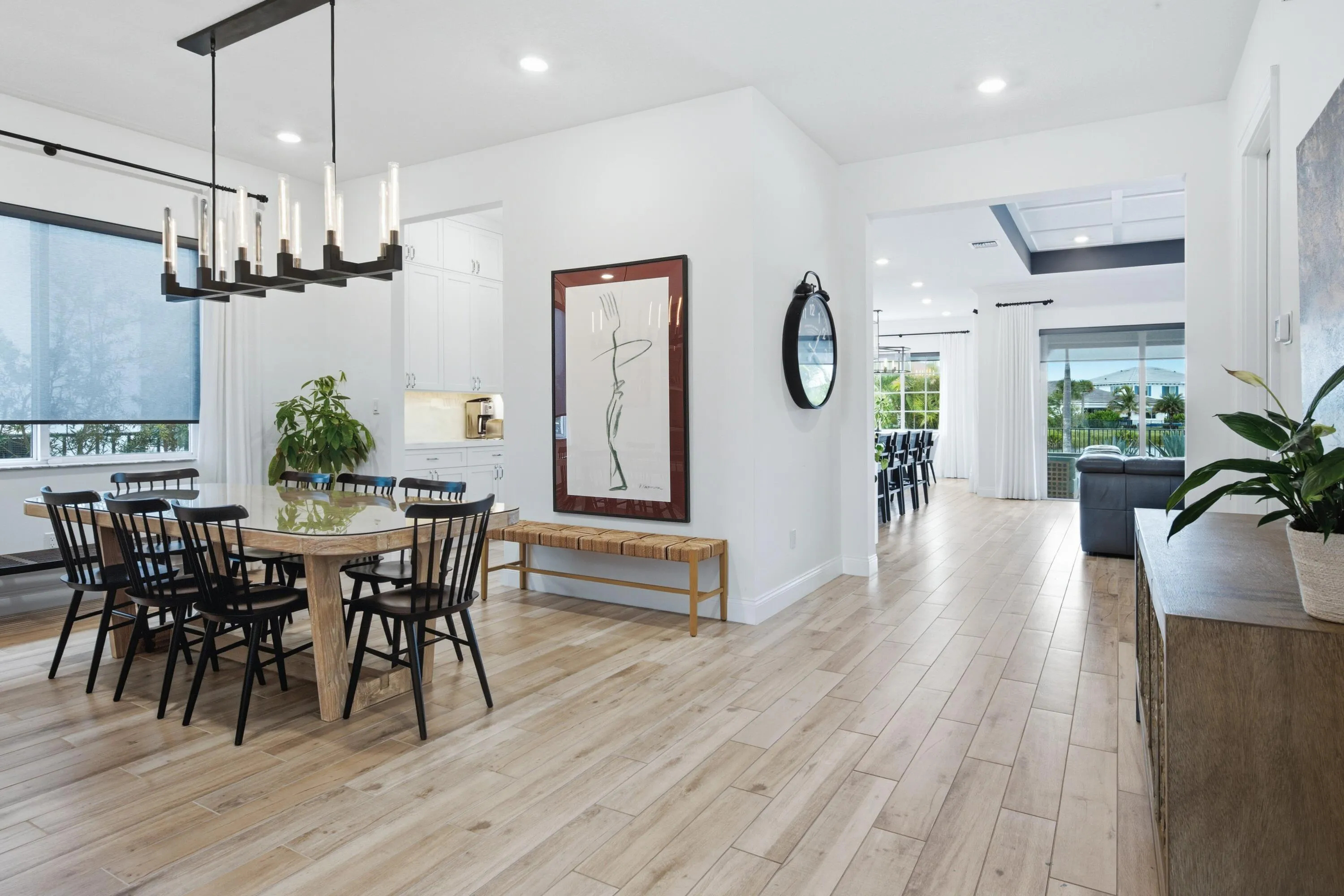 FORMAL DINING