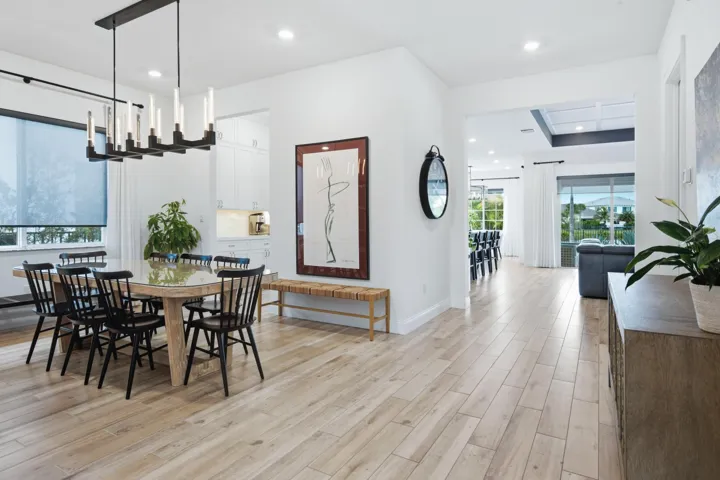 FORMAL DINING