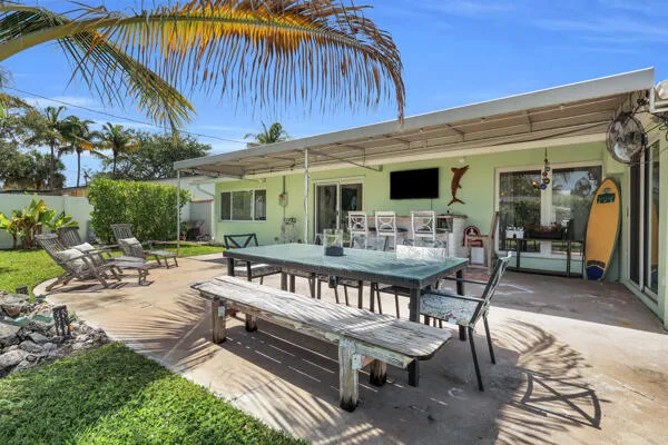 Enjoy outdoor dining