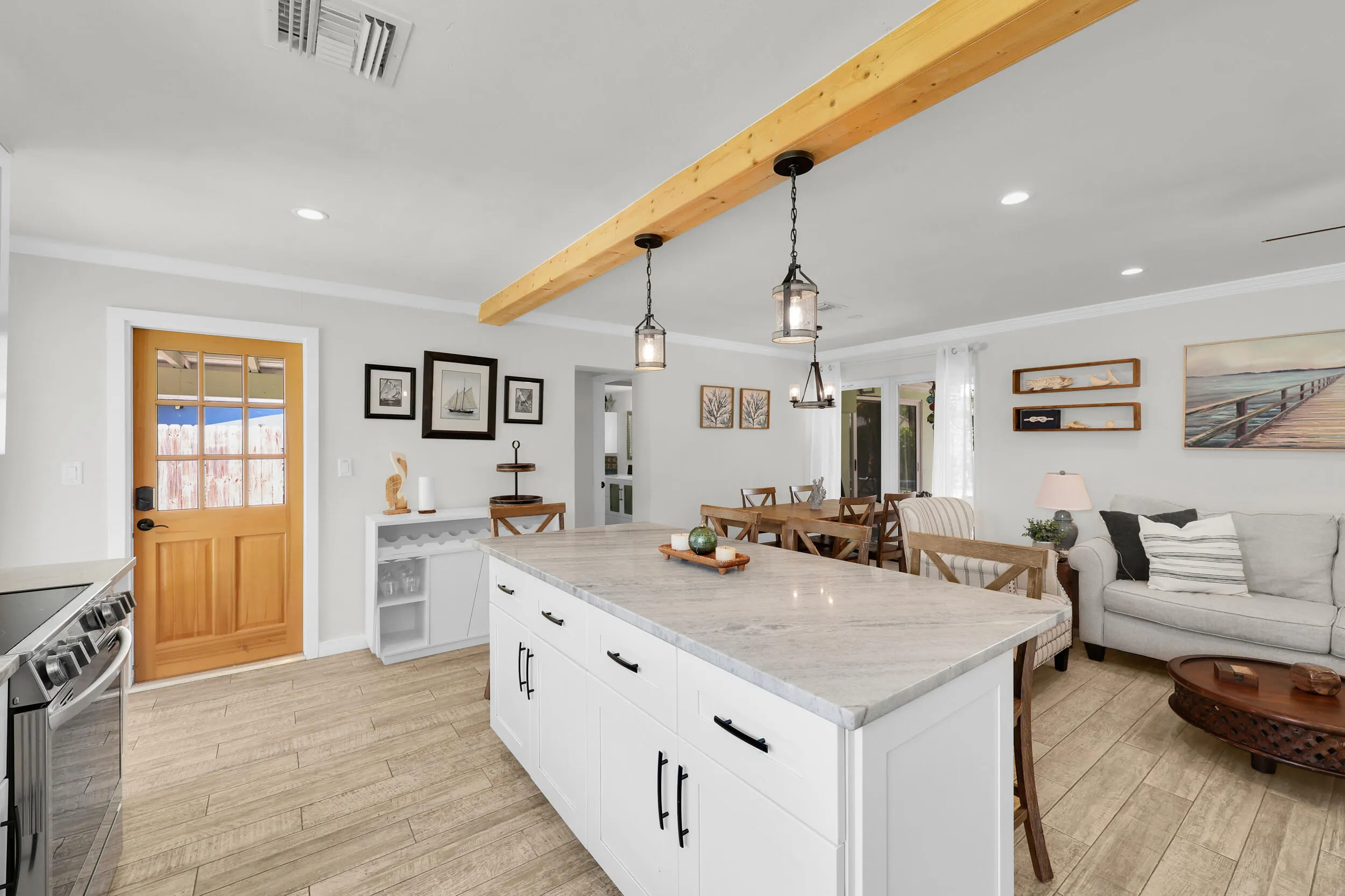 A Kitchen to Bedrm