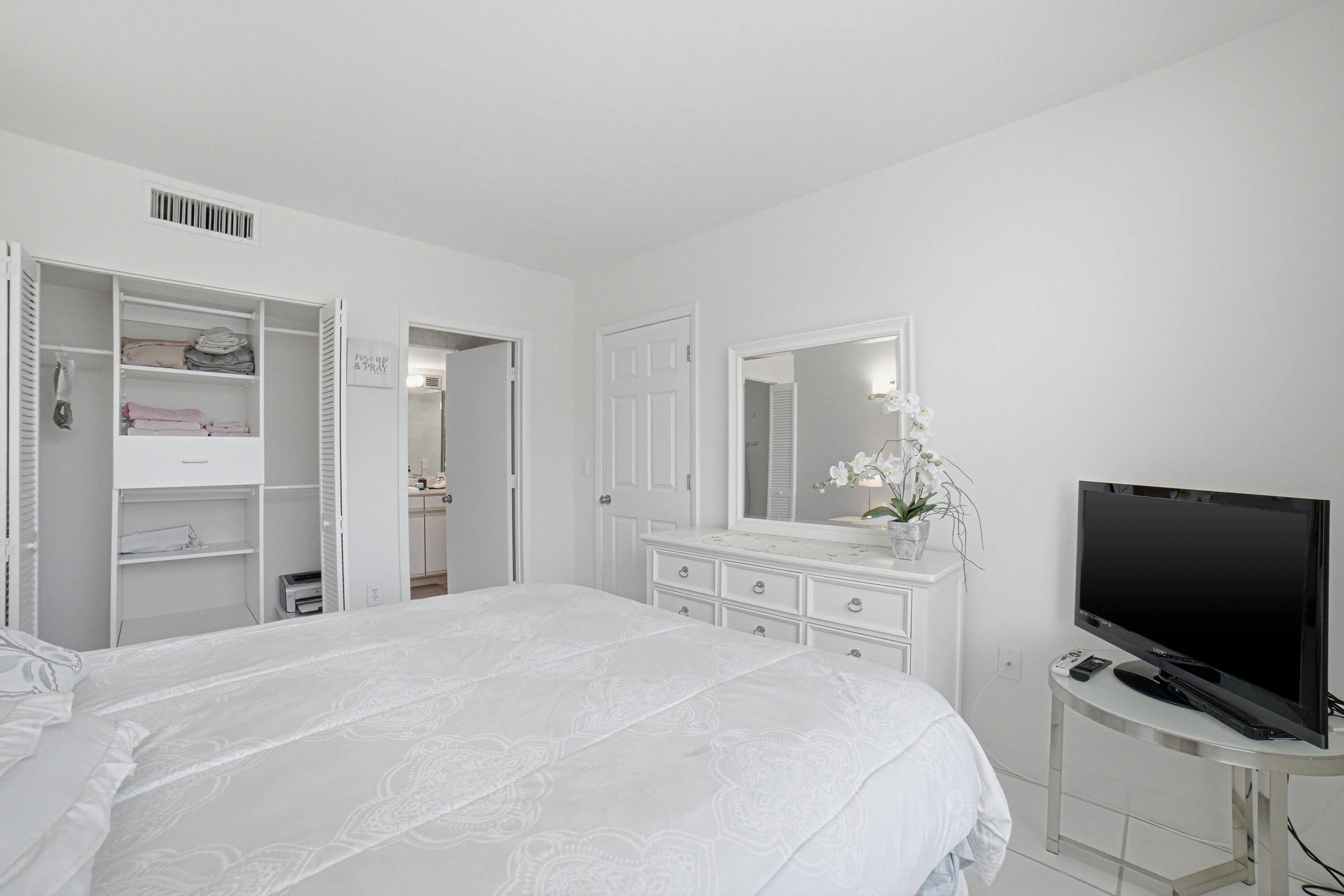 Bedroom1-Closet Open