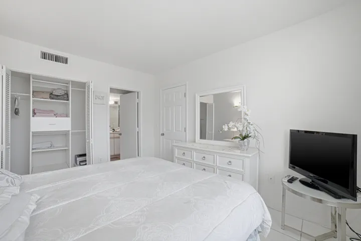 Bedroom1-Closet Open