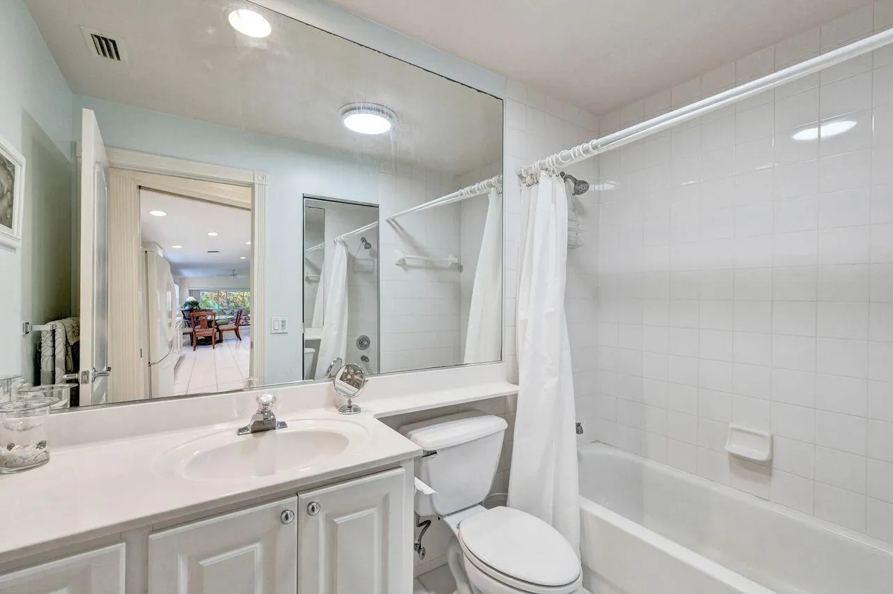 Home For Sale In Riverwalk