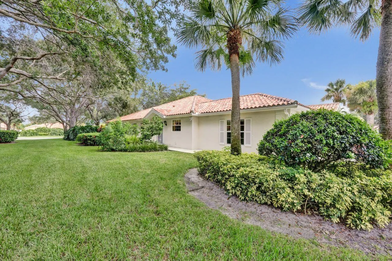 Home For Sale In Riverwalk