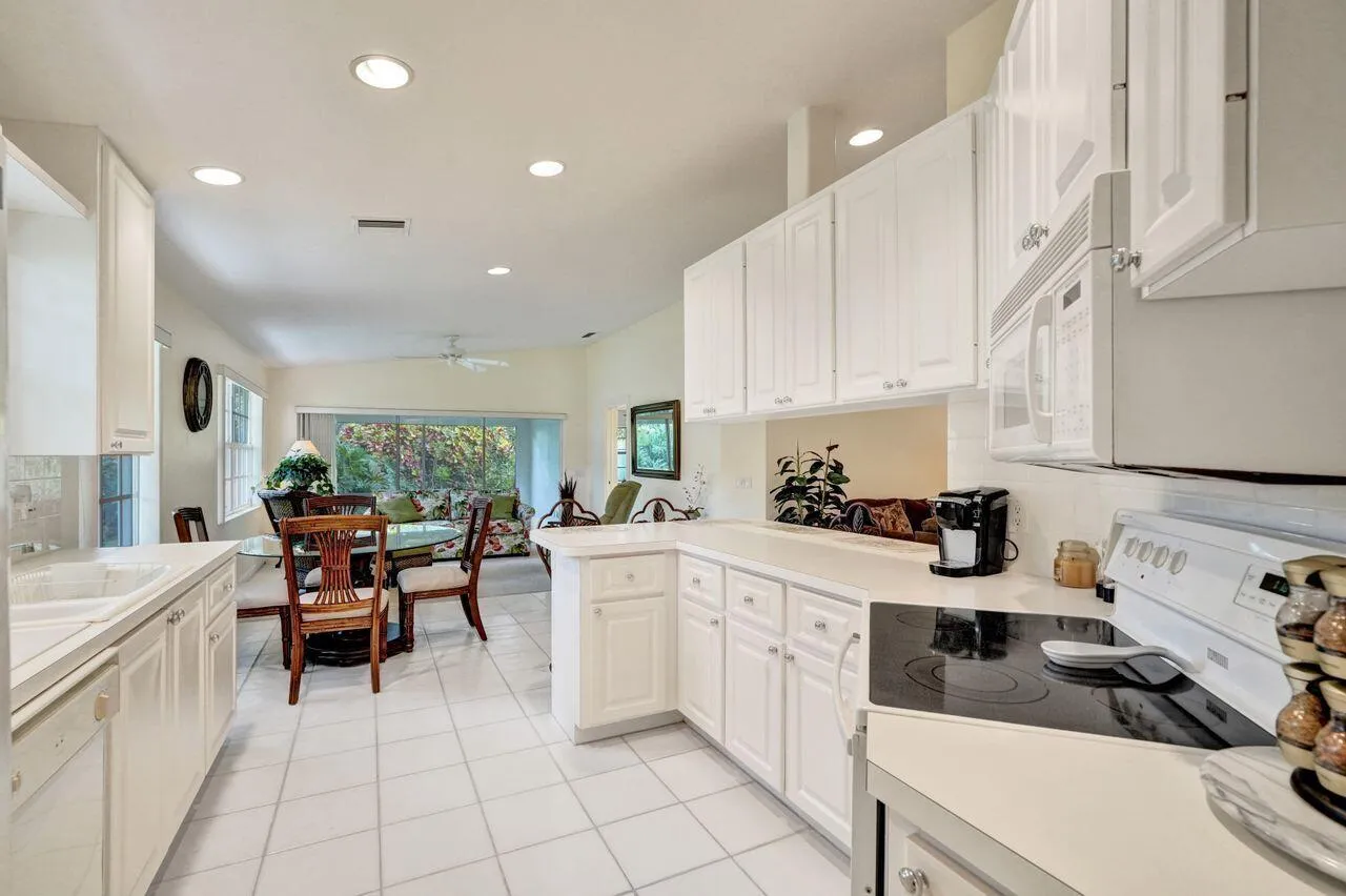 Home For Sale In Riverwalk