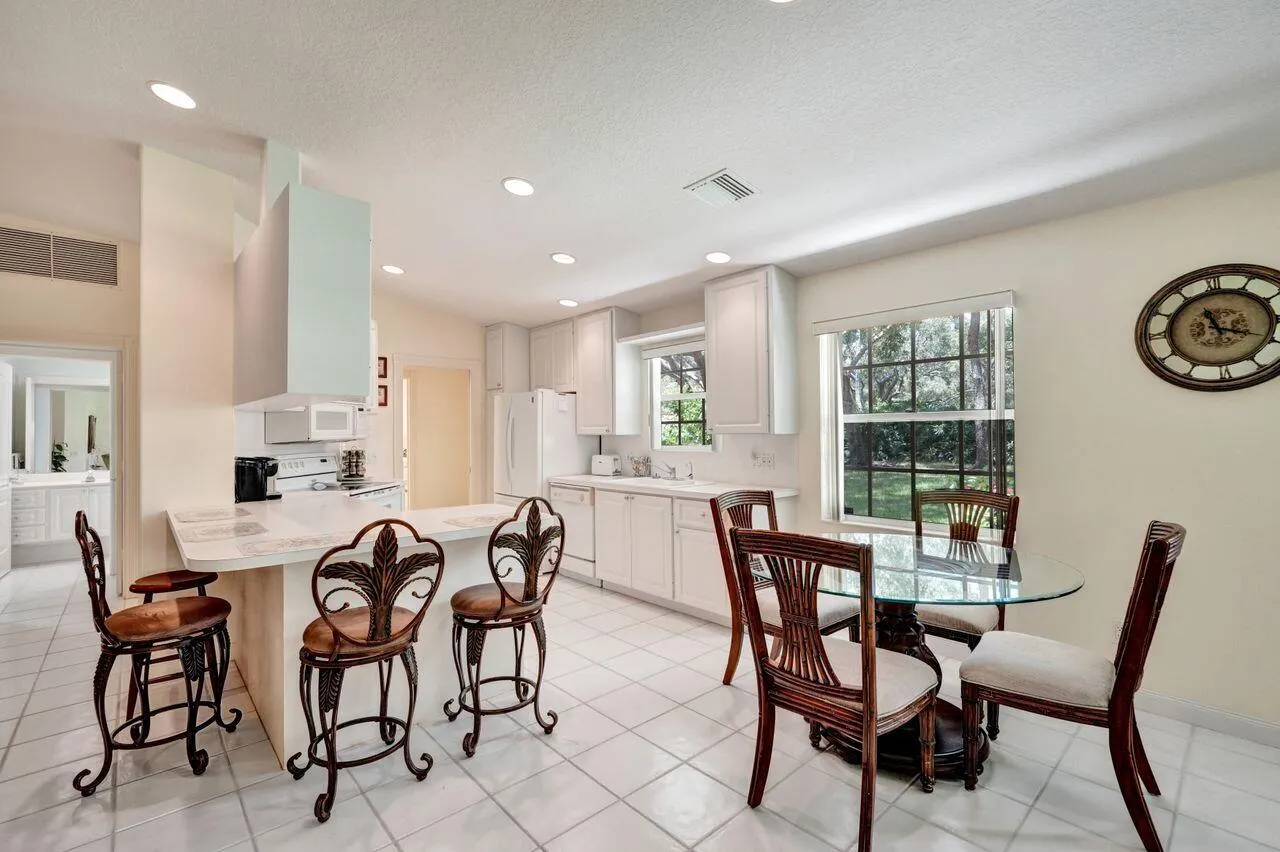 Home For Sale In Riverwalk