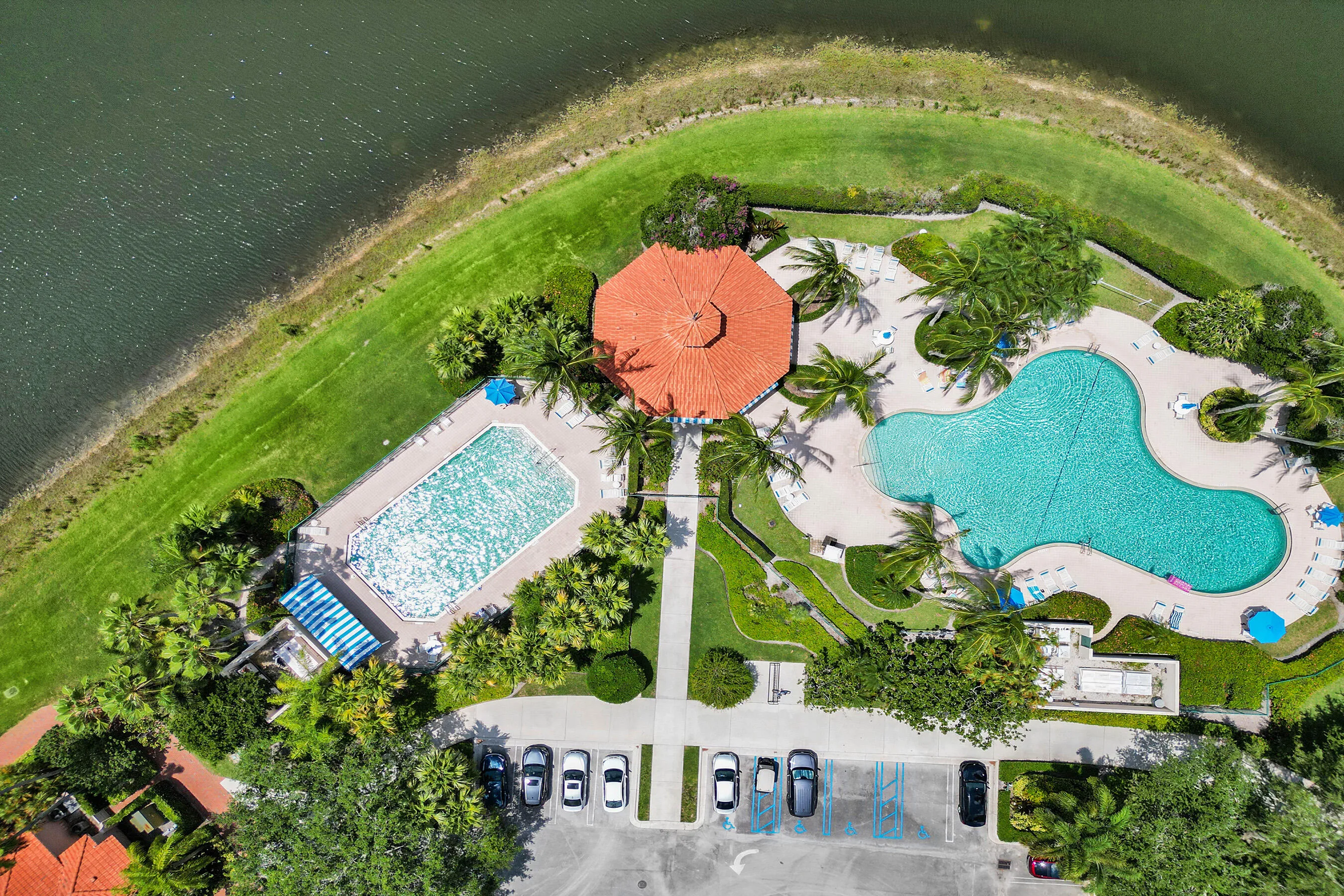 Home For Sale In Riverwalk