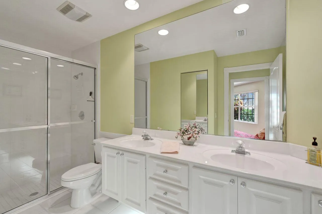 Home For Sale In Riverwalk
