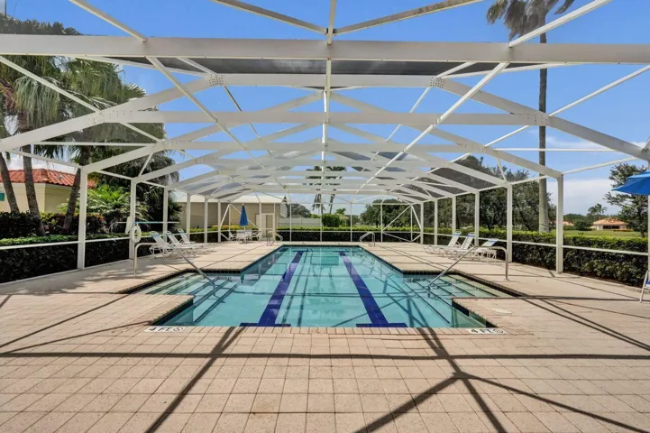 Home For Sale In Riverwalk