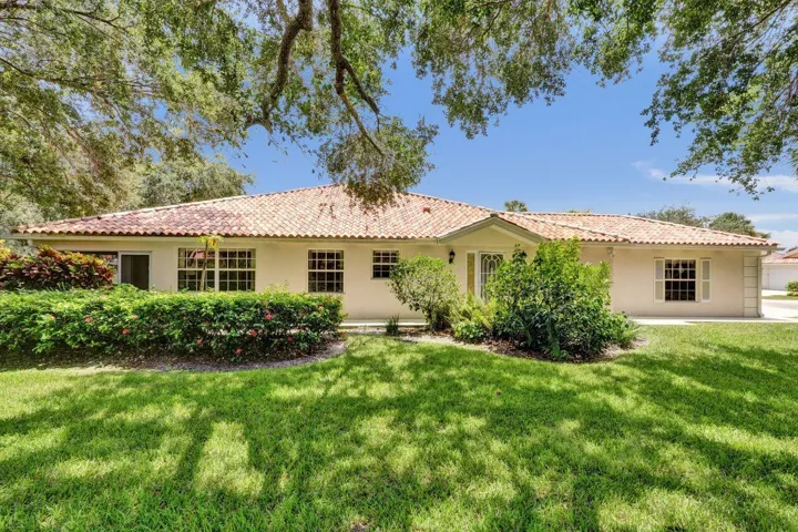 Home For Sale In Riverwalk
