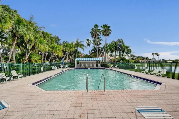 Home For Sale In Riverwalk