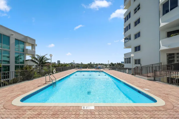 333 Sunset Dr 501