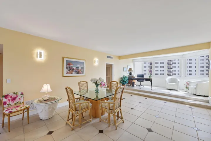 333 Sunset Dr 501