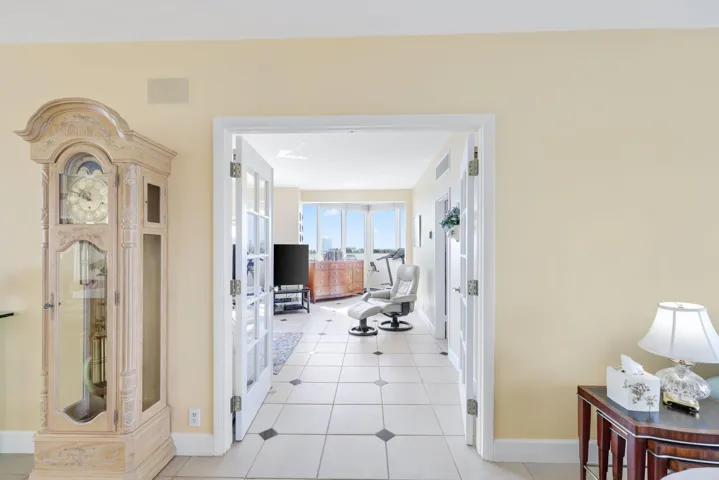 333 Sunset Dr 501