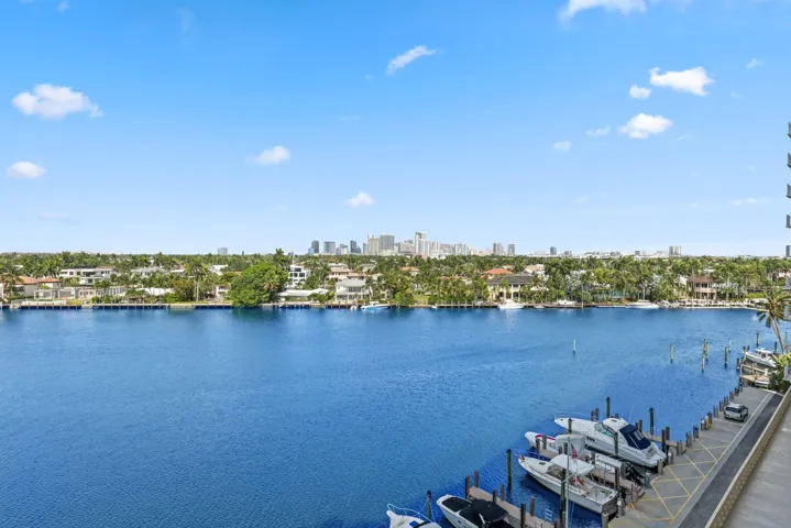 333 Sunset Dr 501