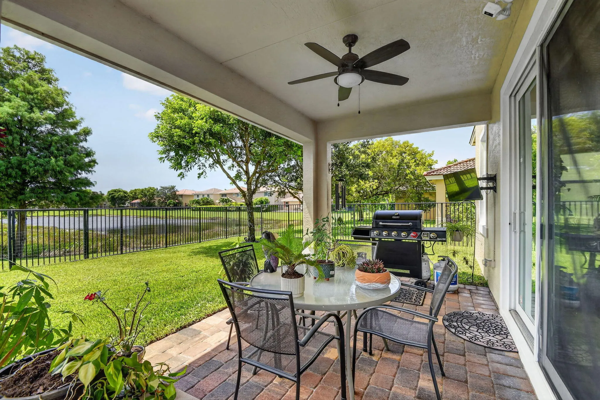 Covered Patio 4