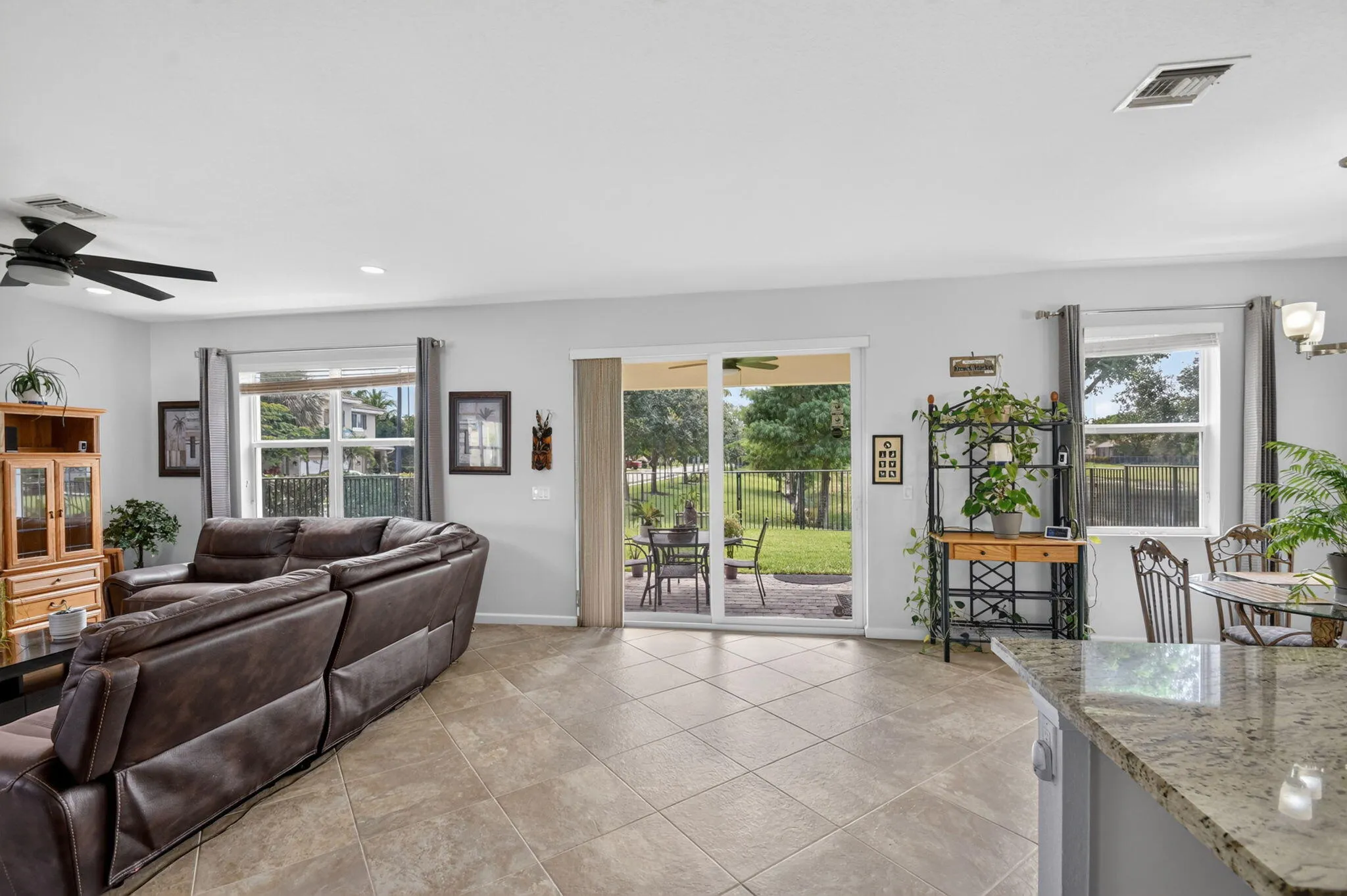Family/Kitchen