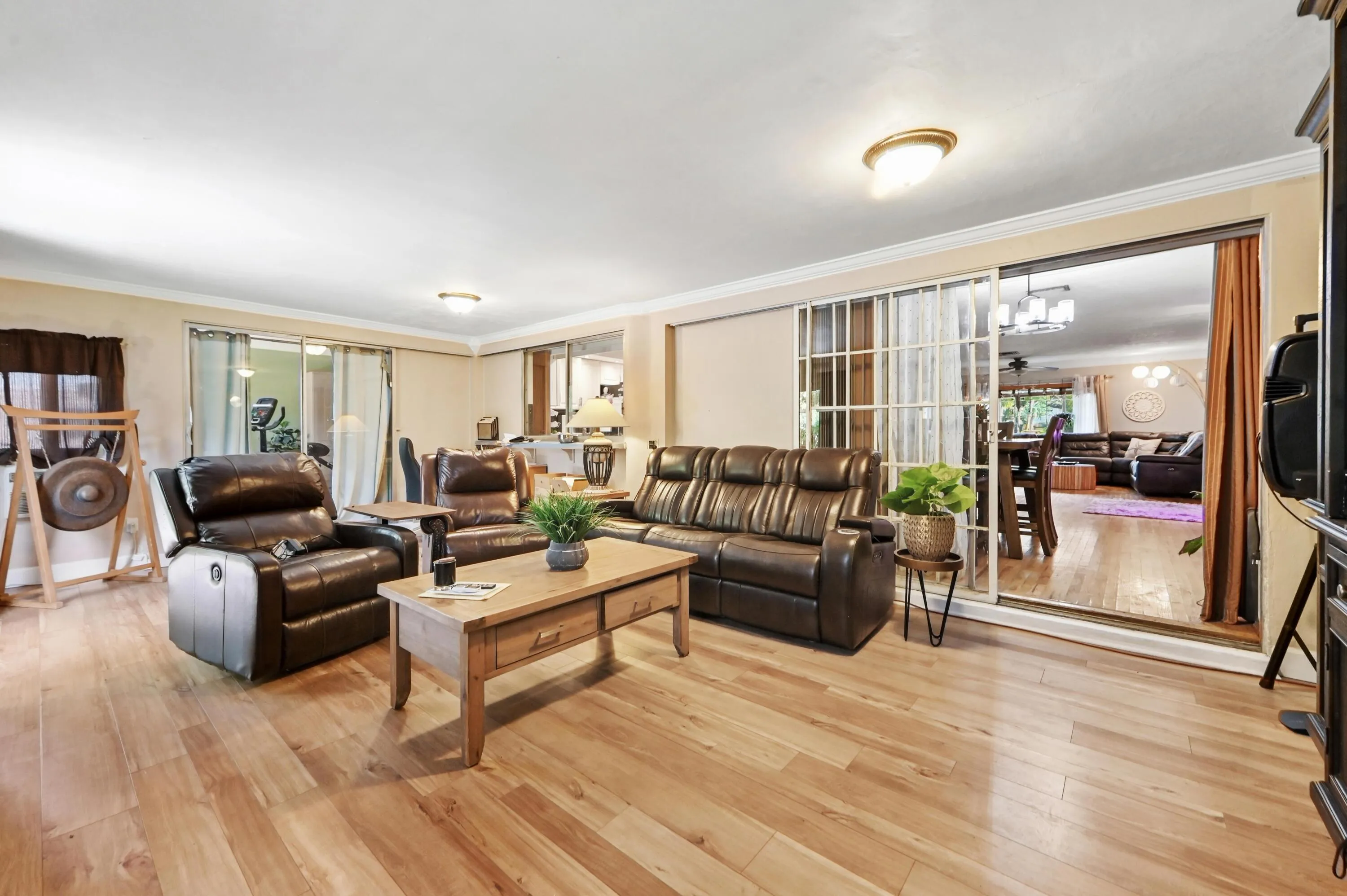 26 Living room 06
