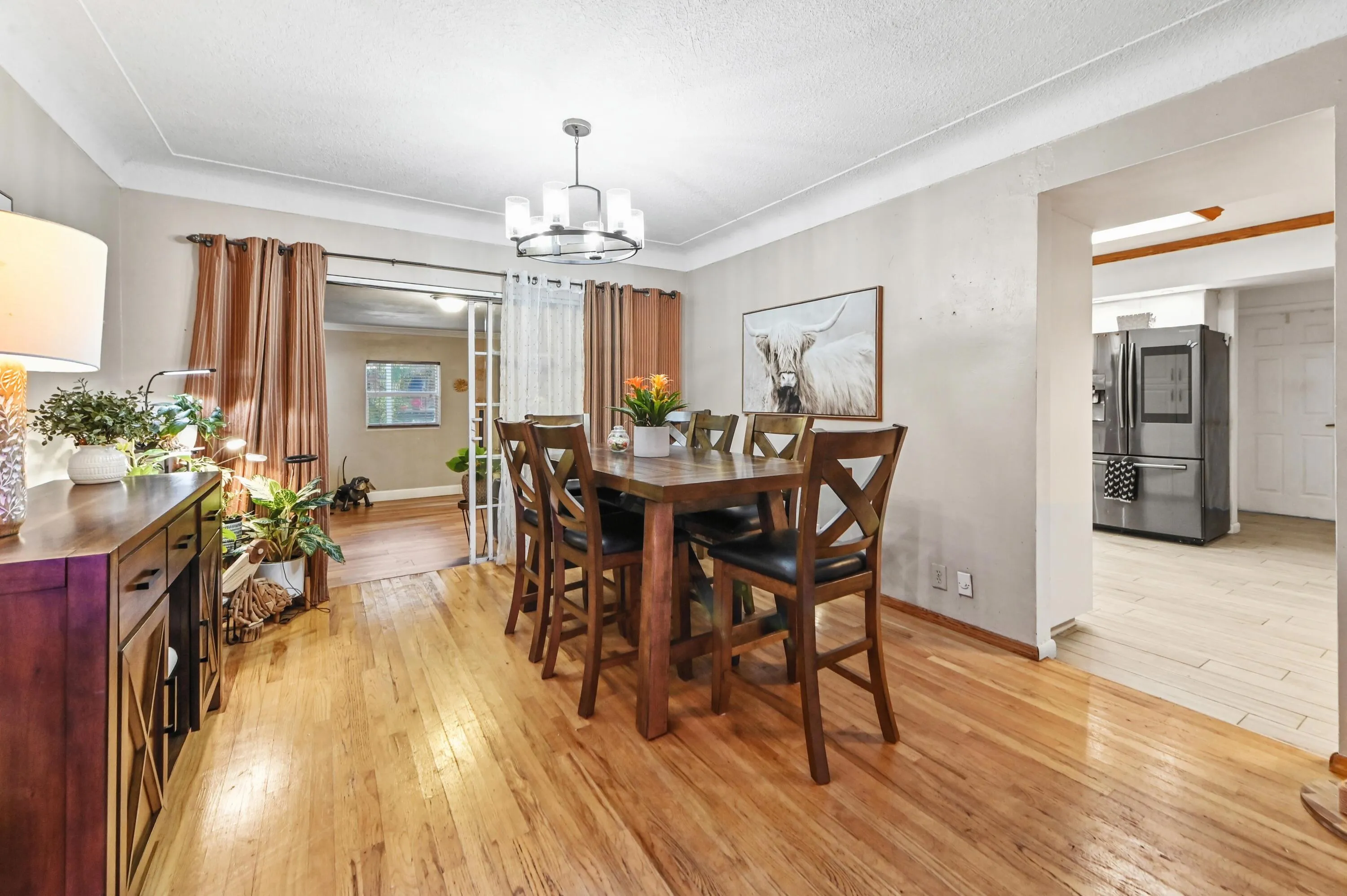 22 Dining room 02