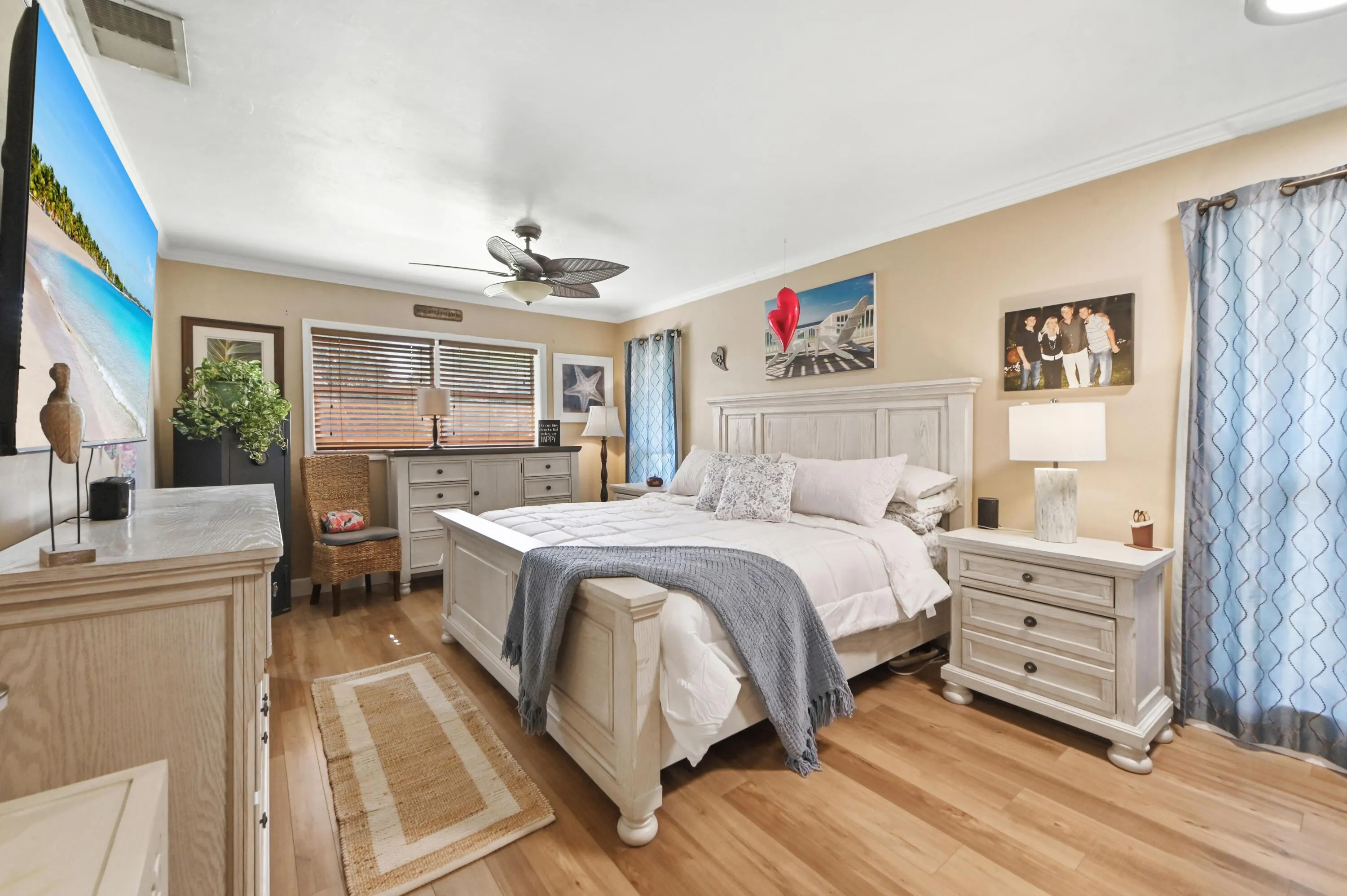 34 Bedroom 05