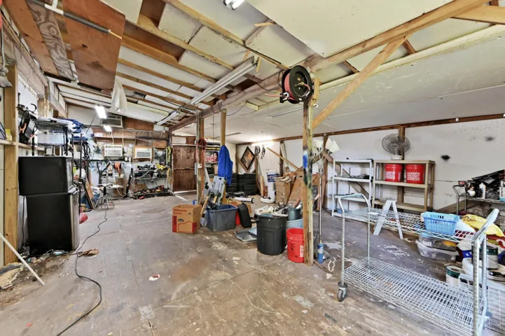 40 garage 01