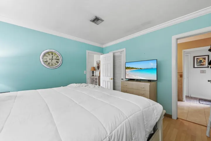 07 Bedroom 02