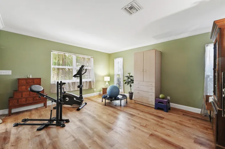 11 gym 01