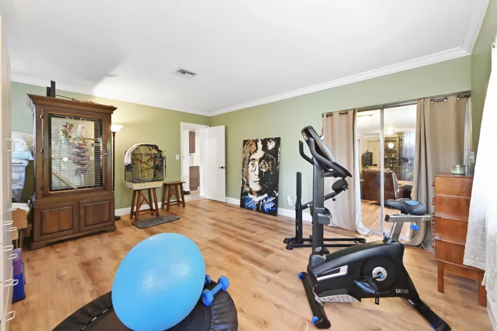 12 gym 02