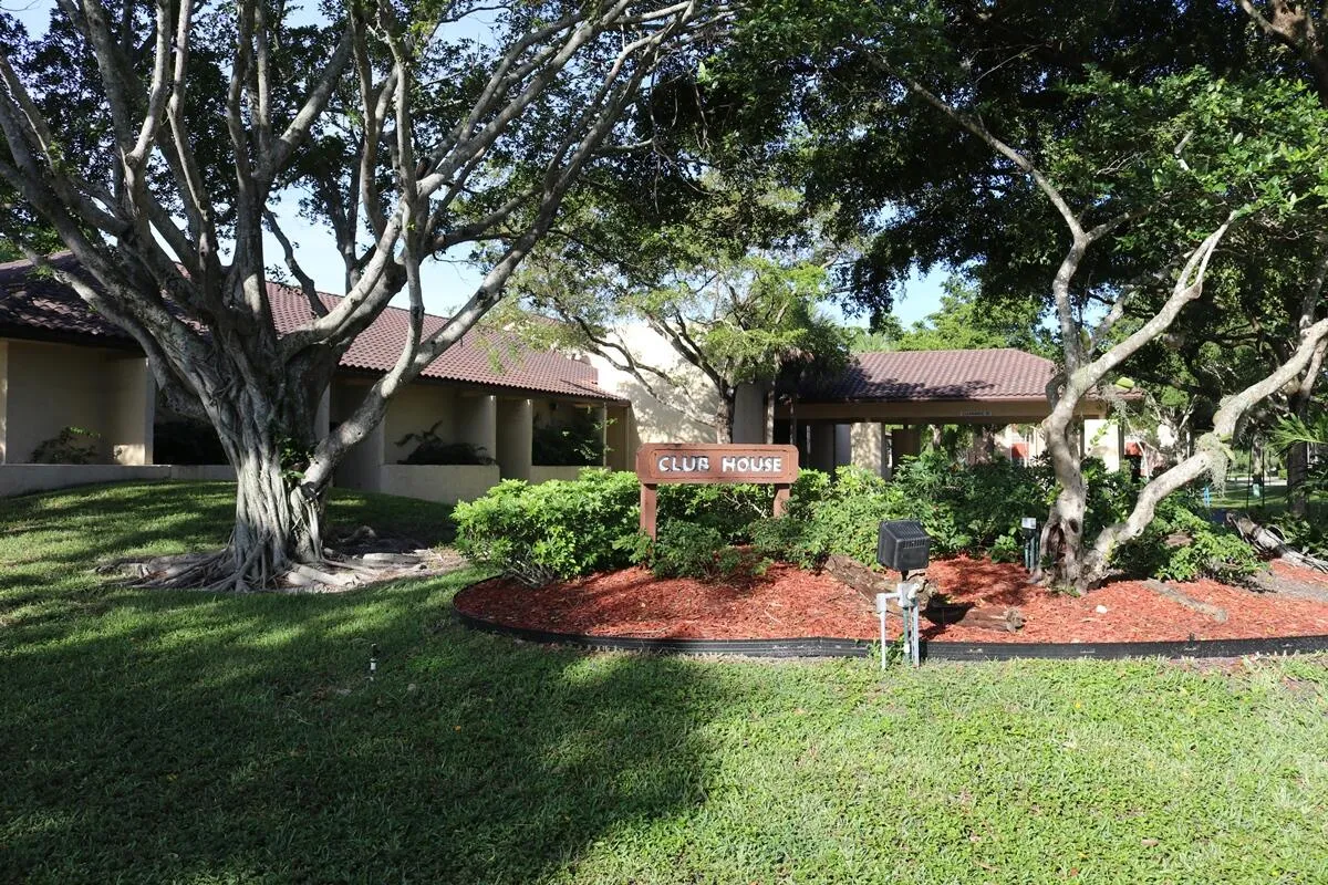 Oakbrook - Clubhouse