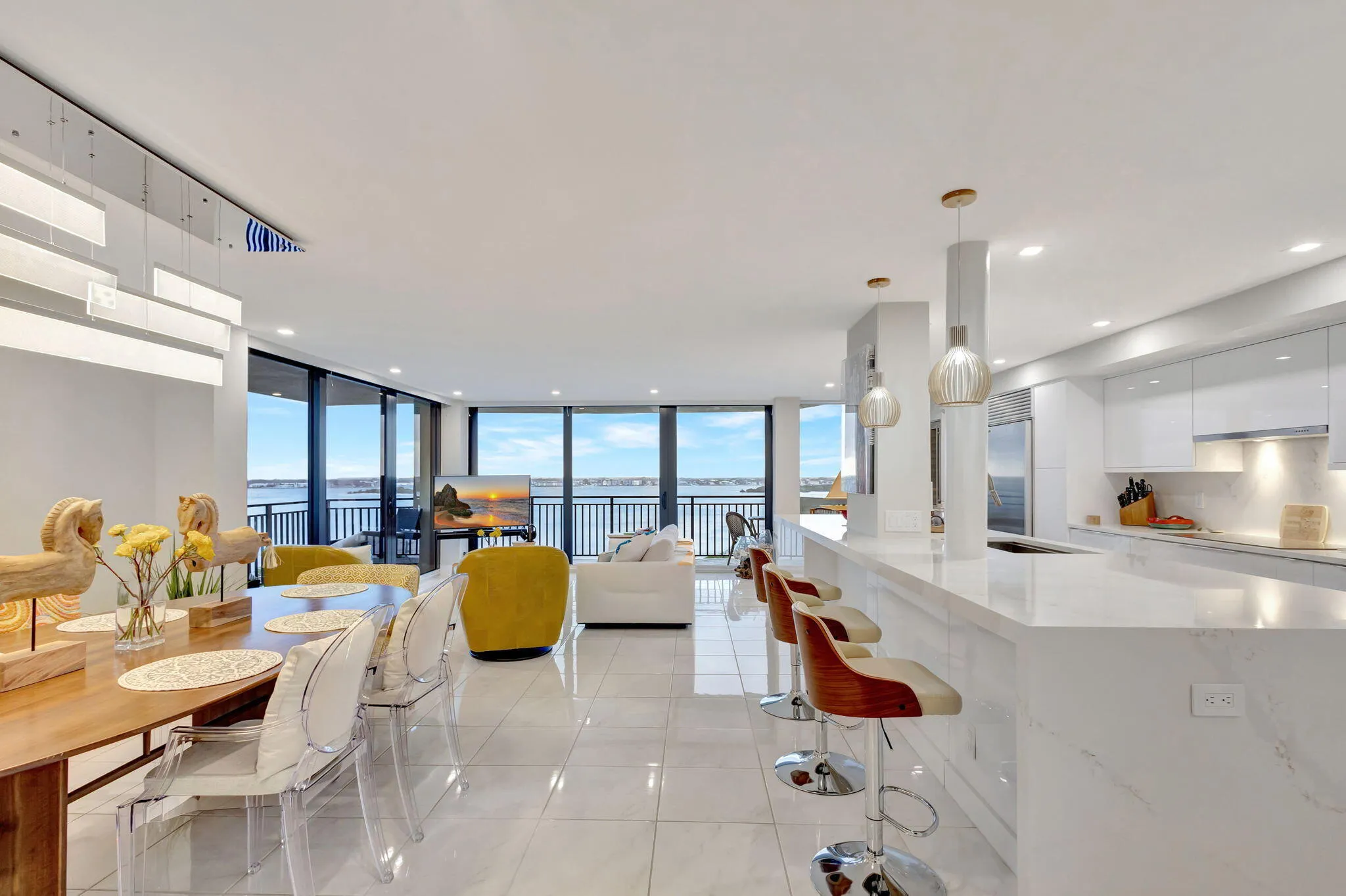 5460 N Ocean Drive 7c
