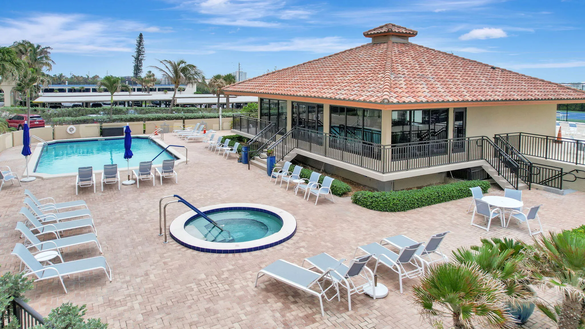 5460 N Ocean Drive 7c