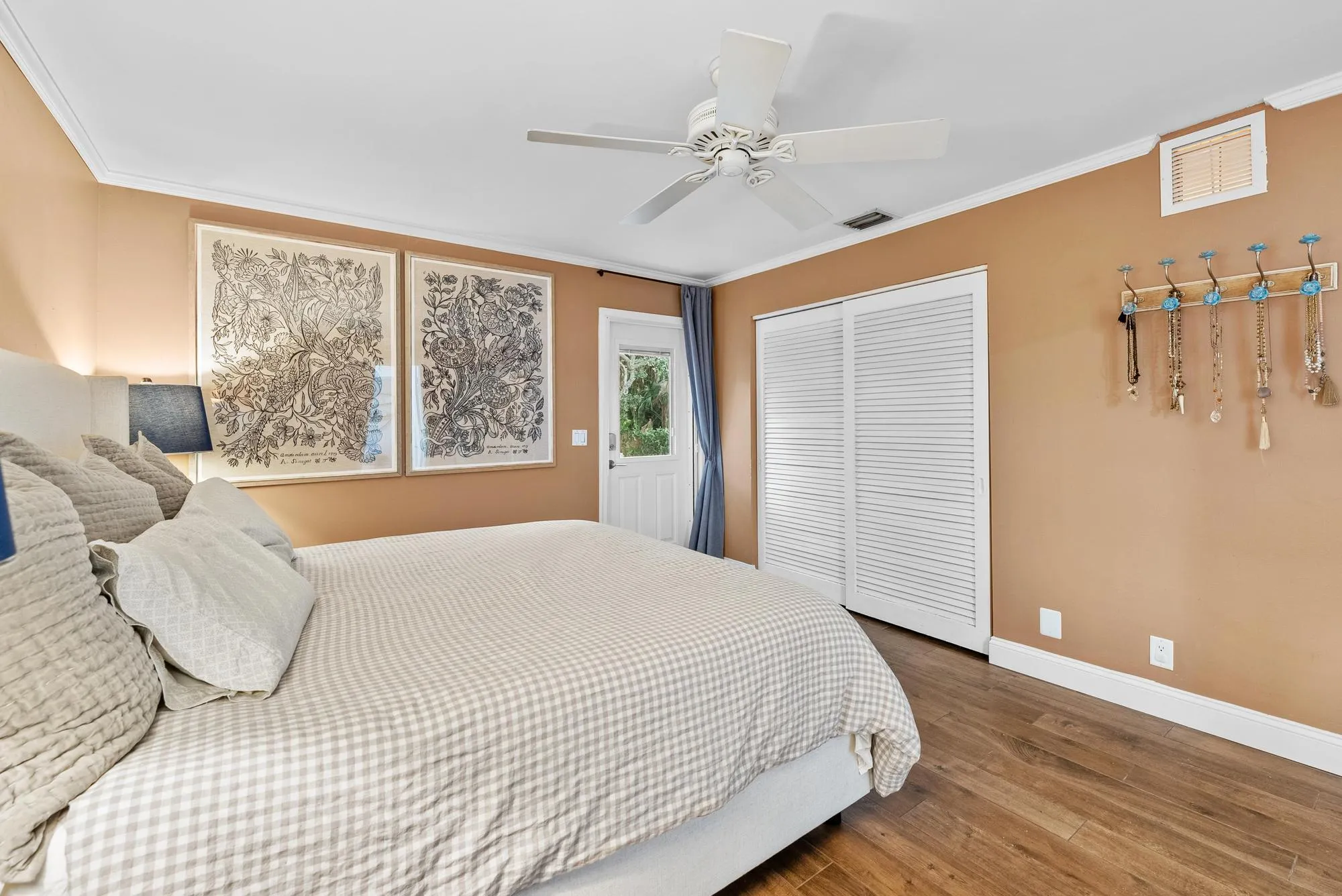 502 N Loxahatchee Dr-26