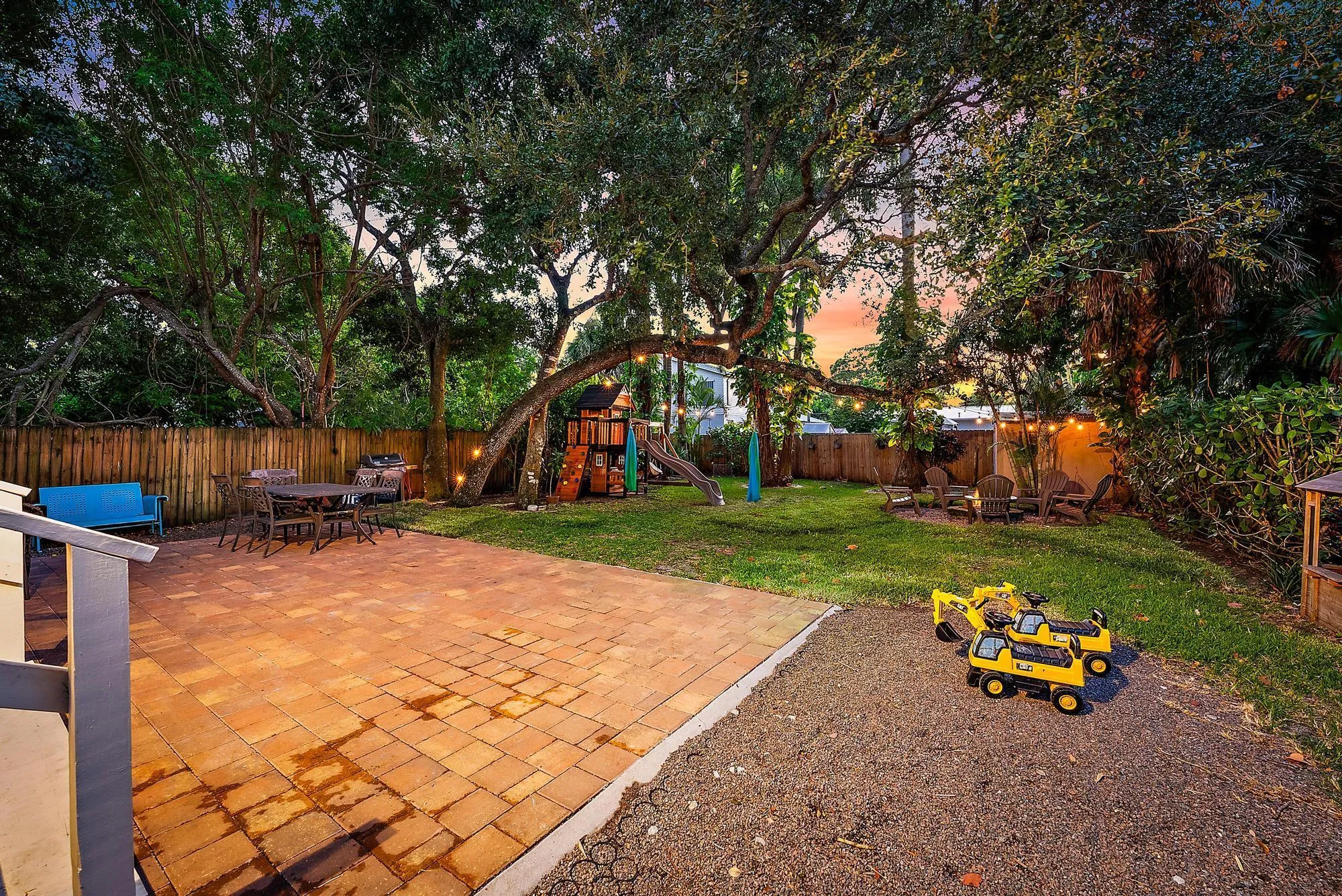 502 N Loxahatchee Dr-31