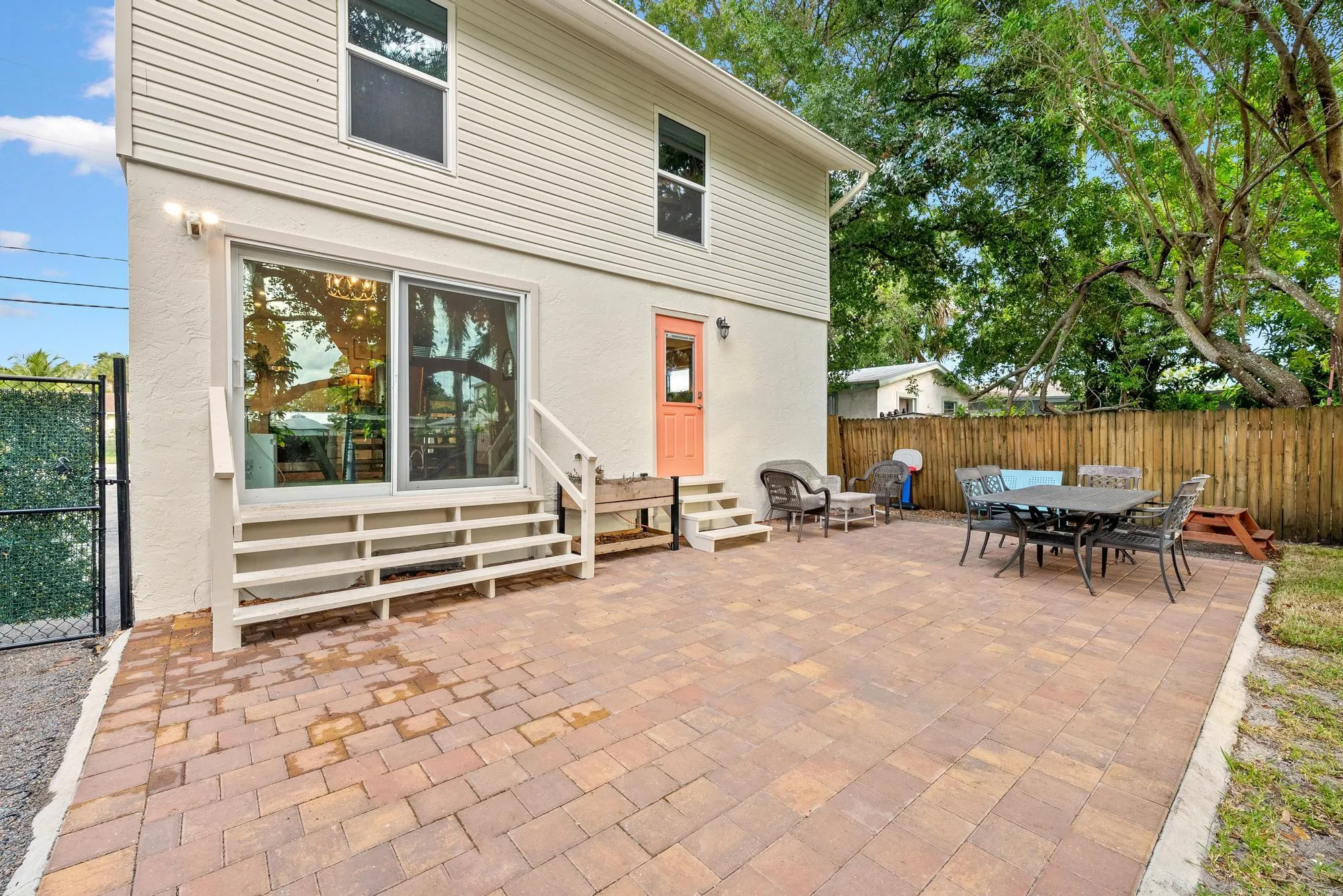502 N Loxahatchee Dr-4