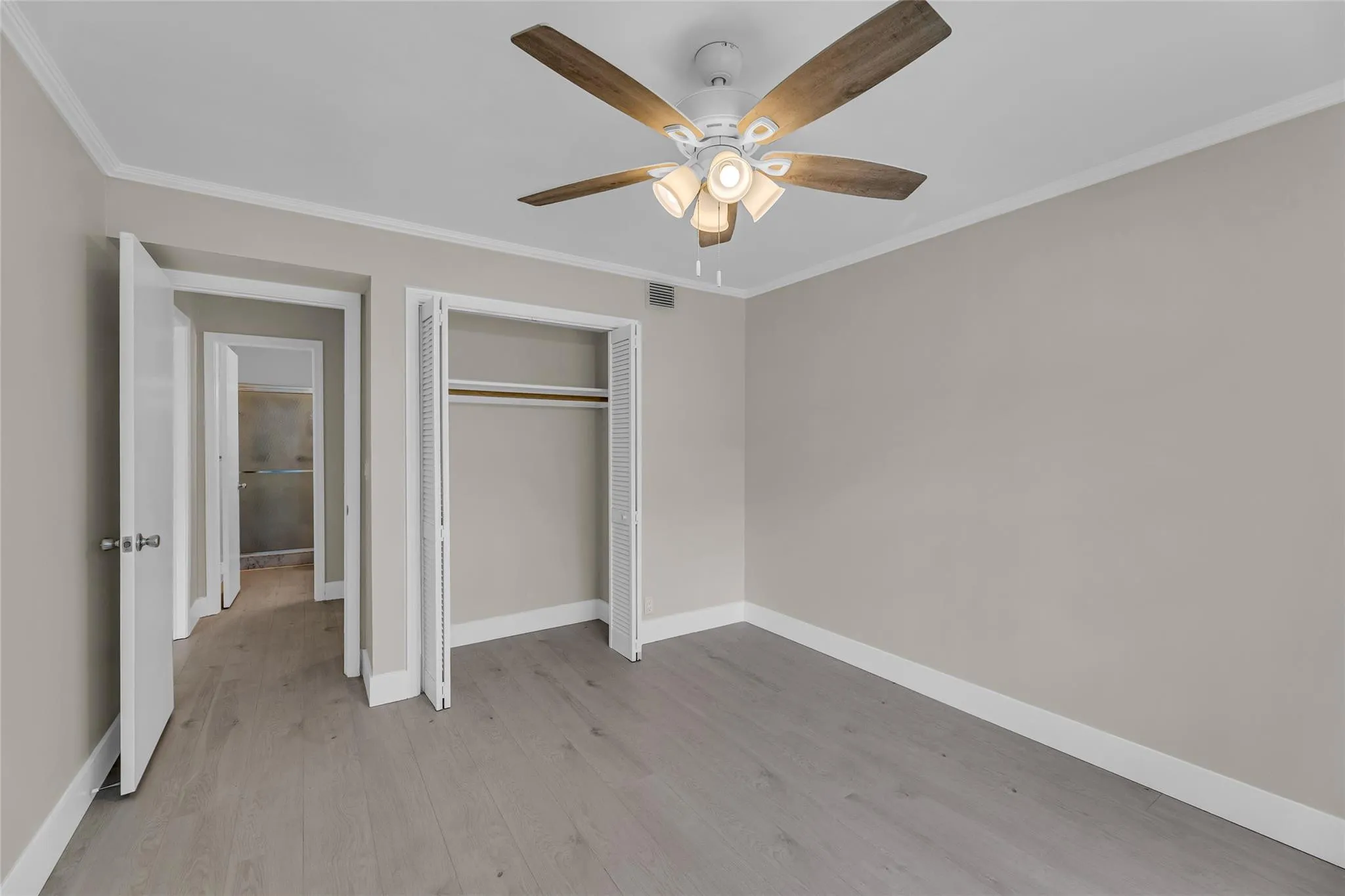 Secondary Bedroom/office