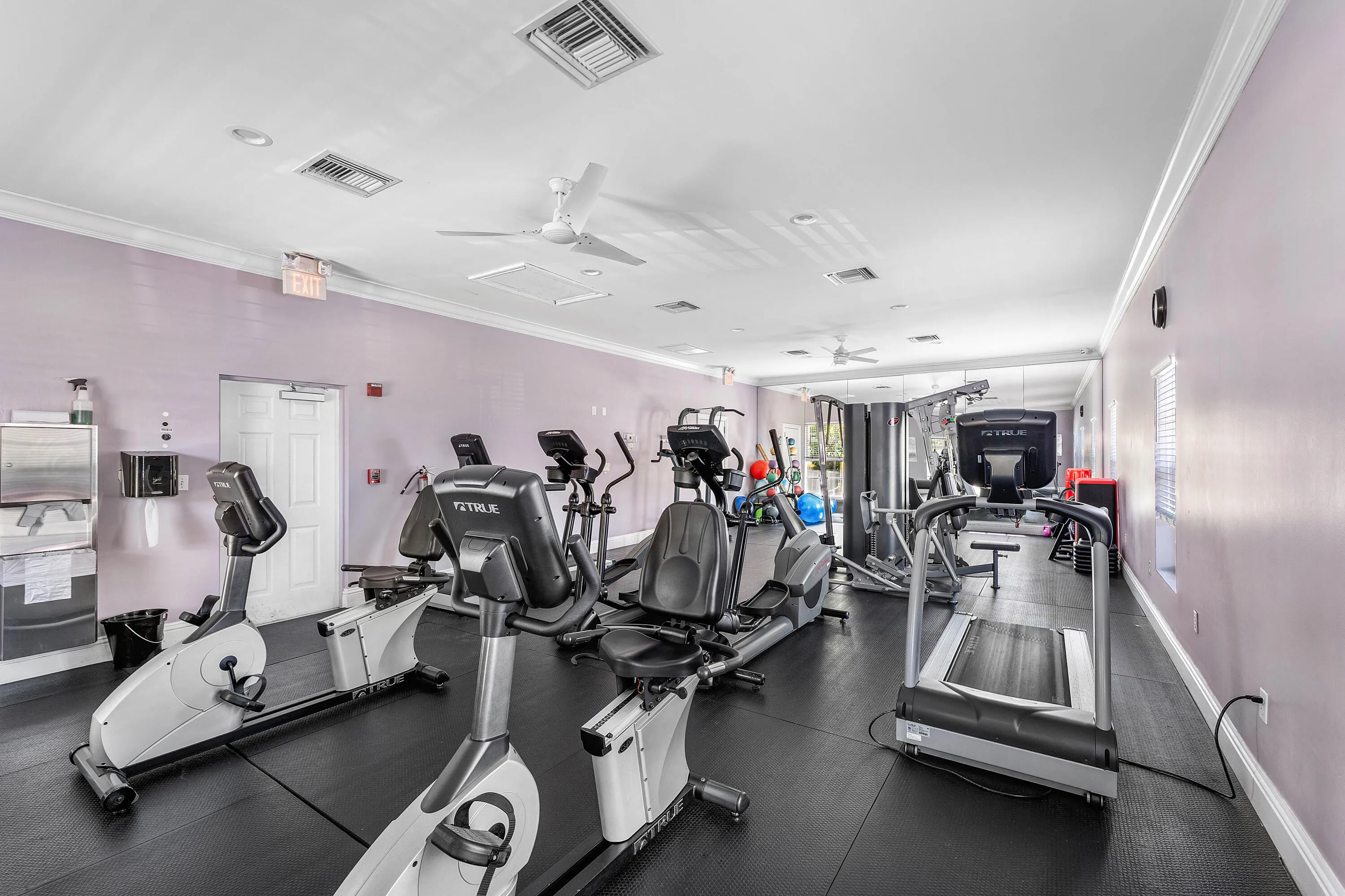 Rec center 1 gym