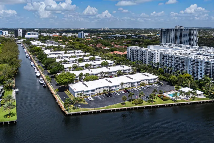 Intracoastal waterways with Bay Colony Club at center photo.