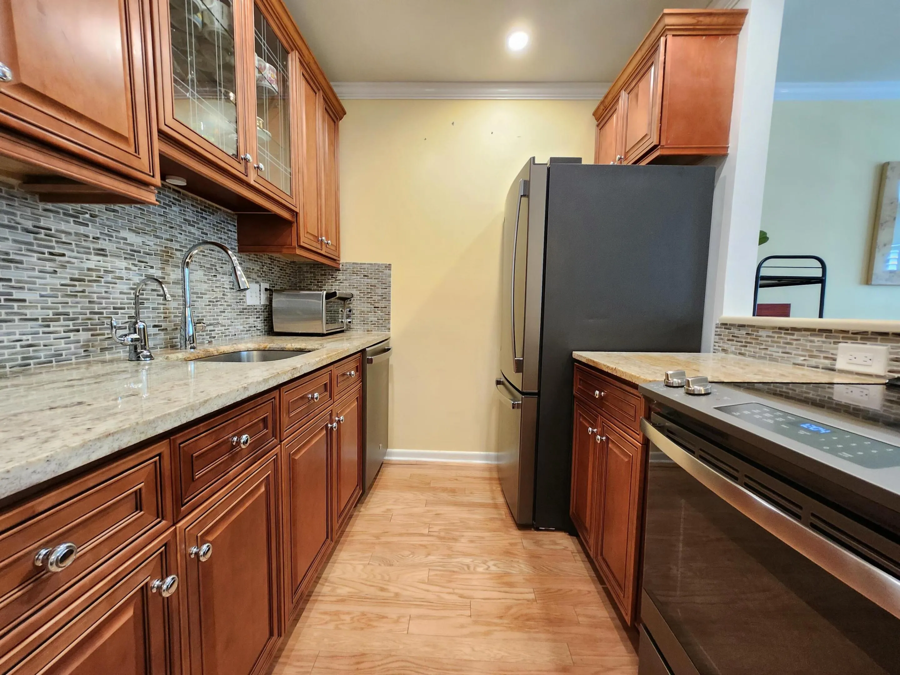 OPEN KITCHEN