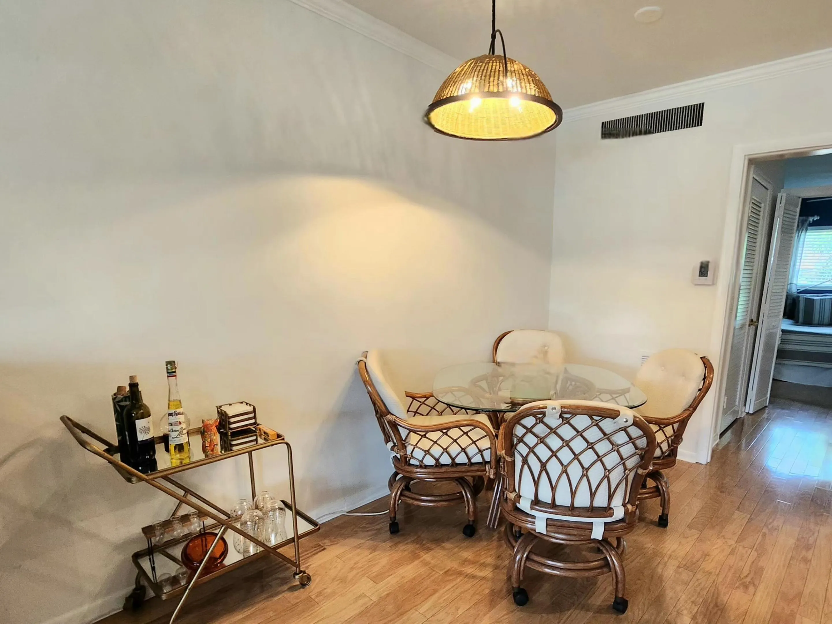 DINING NOOK