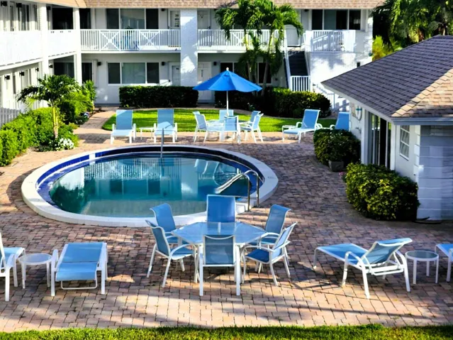DELRAY COLONIAL POOL VIEW