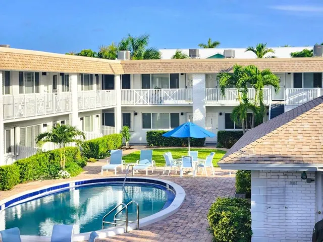 DELRAY COLONIAL