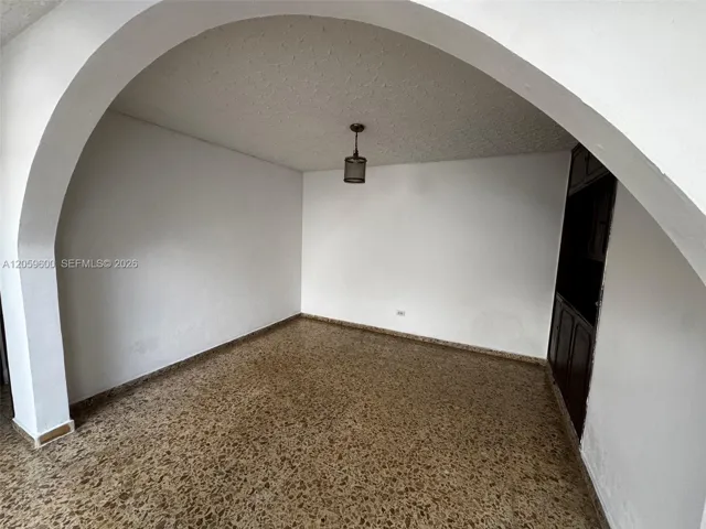 DINIONG ROOM