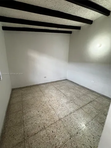 ROOM 4
