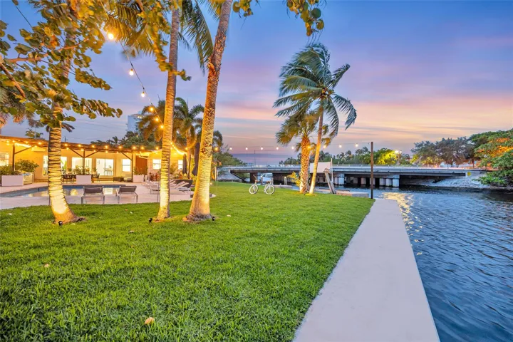 yard space is a rare comedy near the beach especially with this much waterfront allows for wide open views and space to play yard games with your family