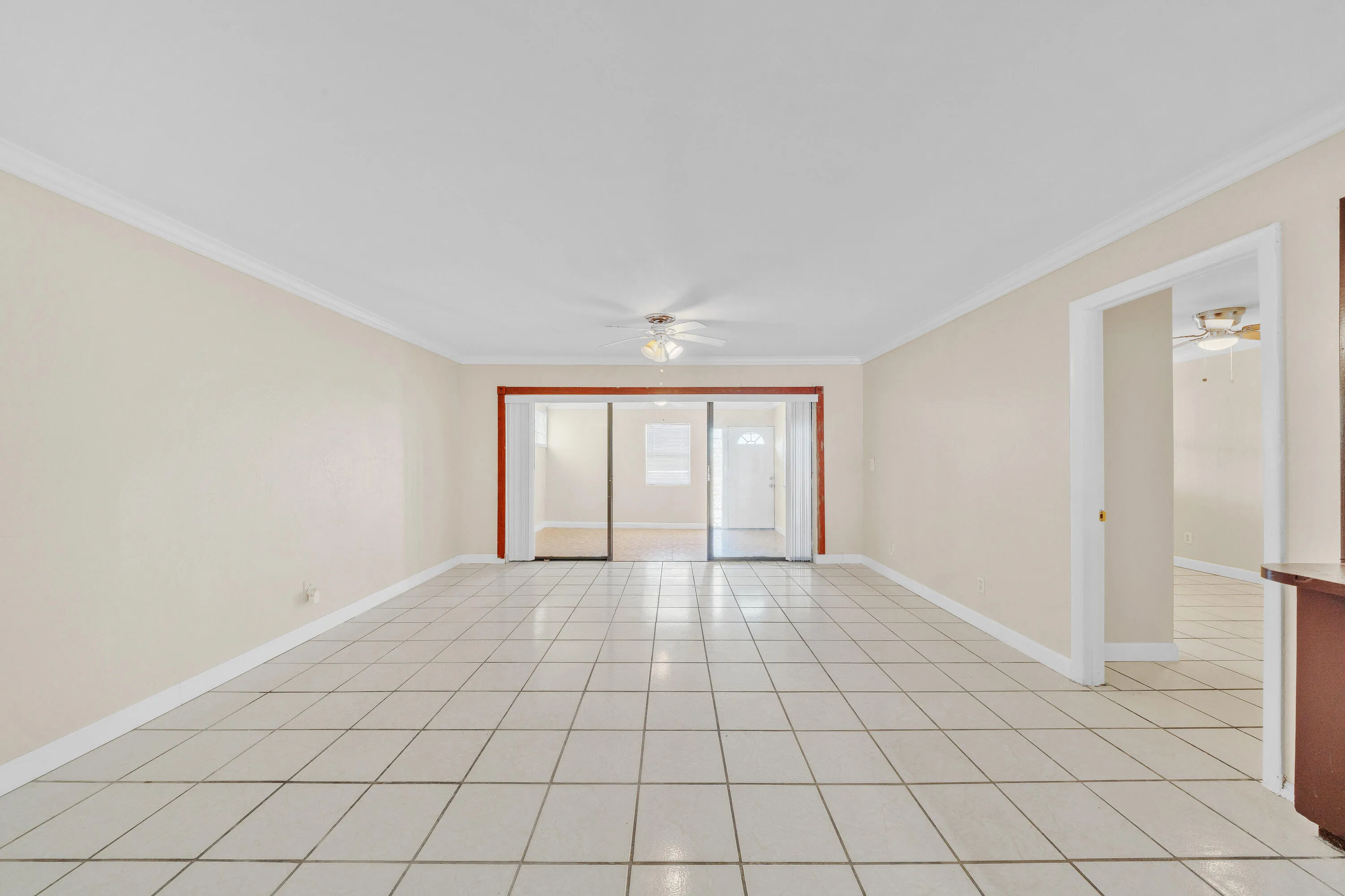 11 Living Area (3)