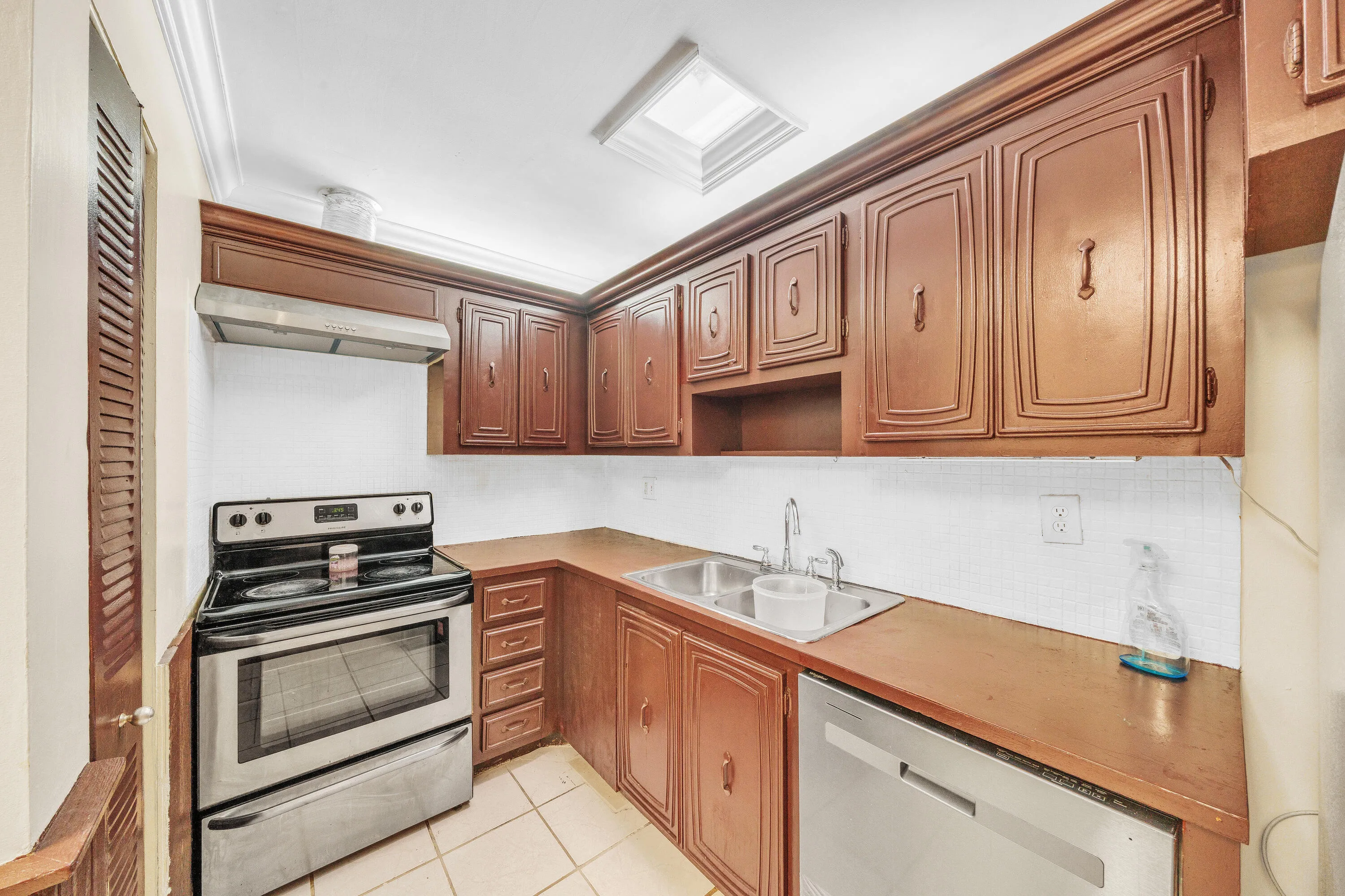 20 Kitchen (3)