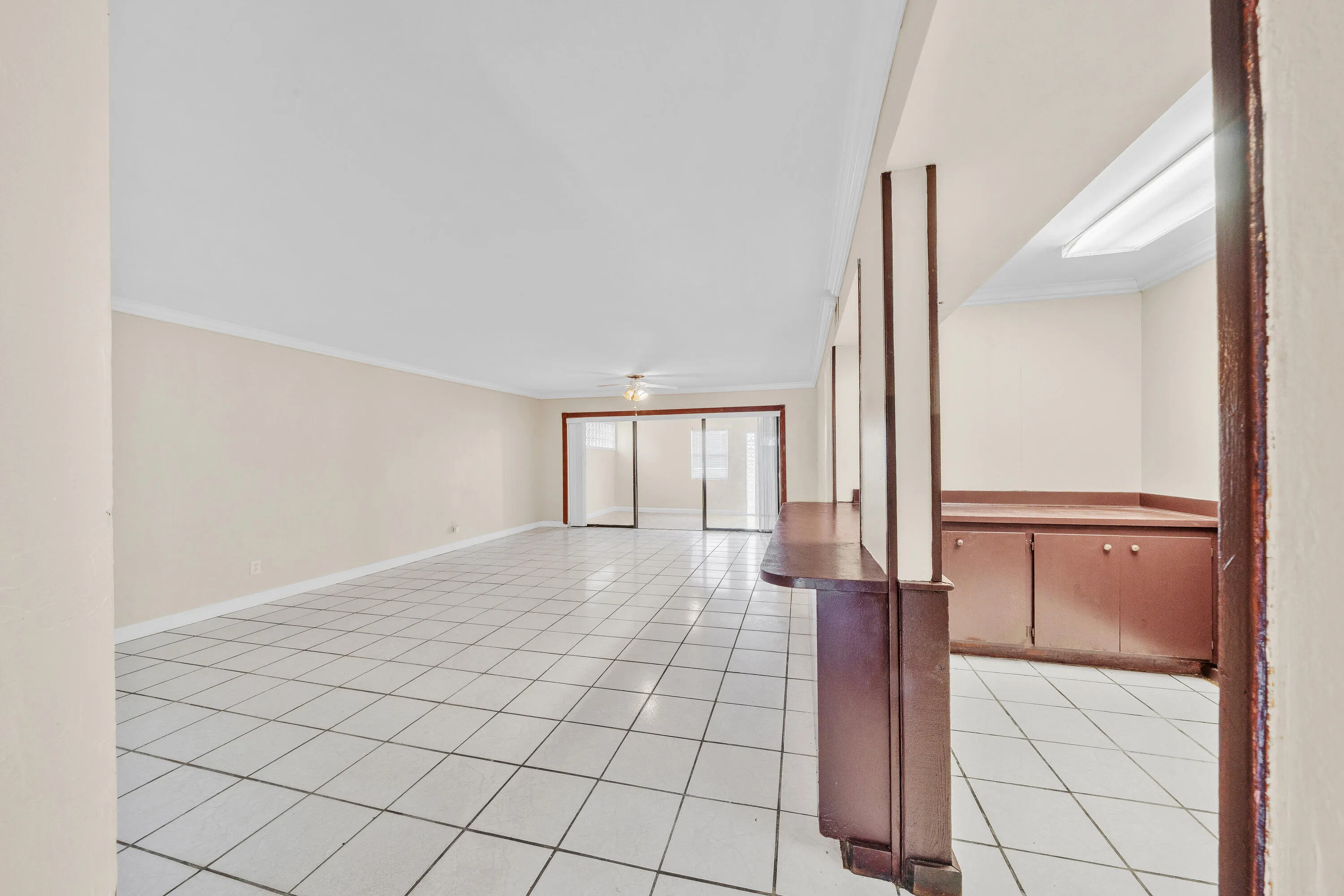 11 Living Area (1)